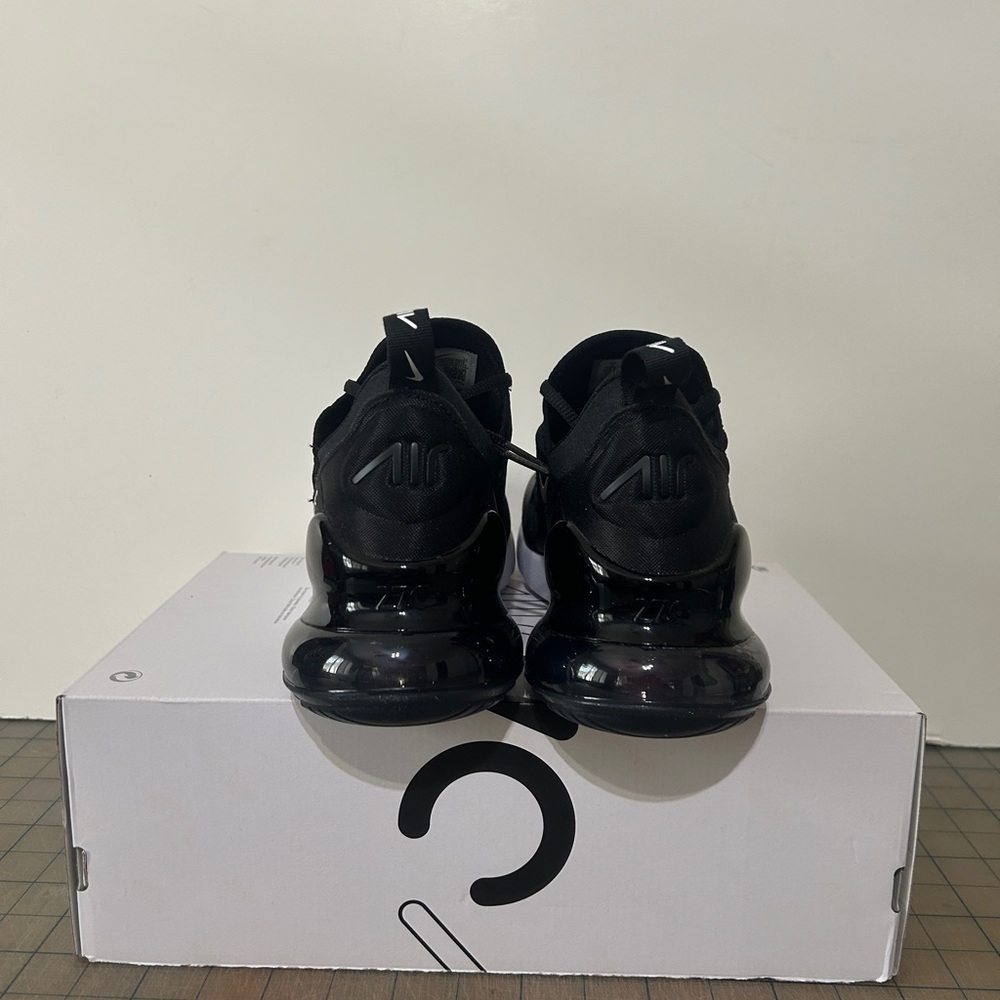 Nike Air Max 270 ‘Black White’ - Picture 4 of 6